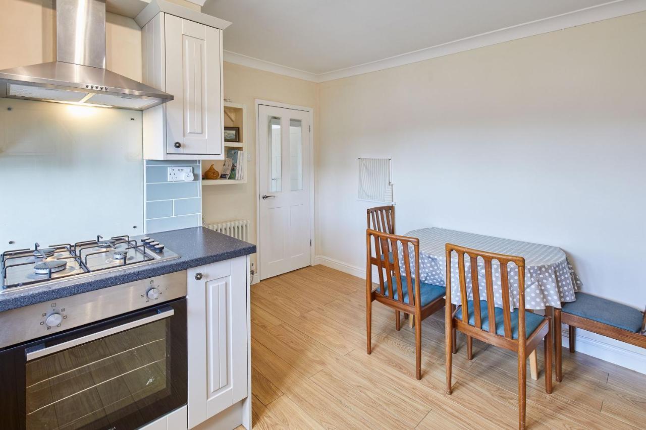 Host & Stay - Coach Cottage Brotton Dış mekan fotoğraf