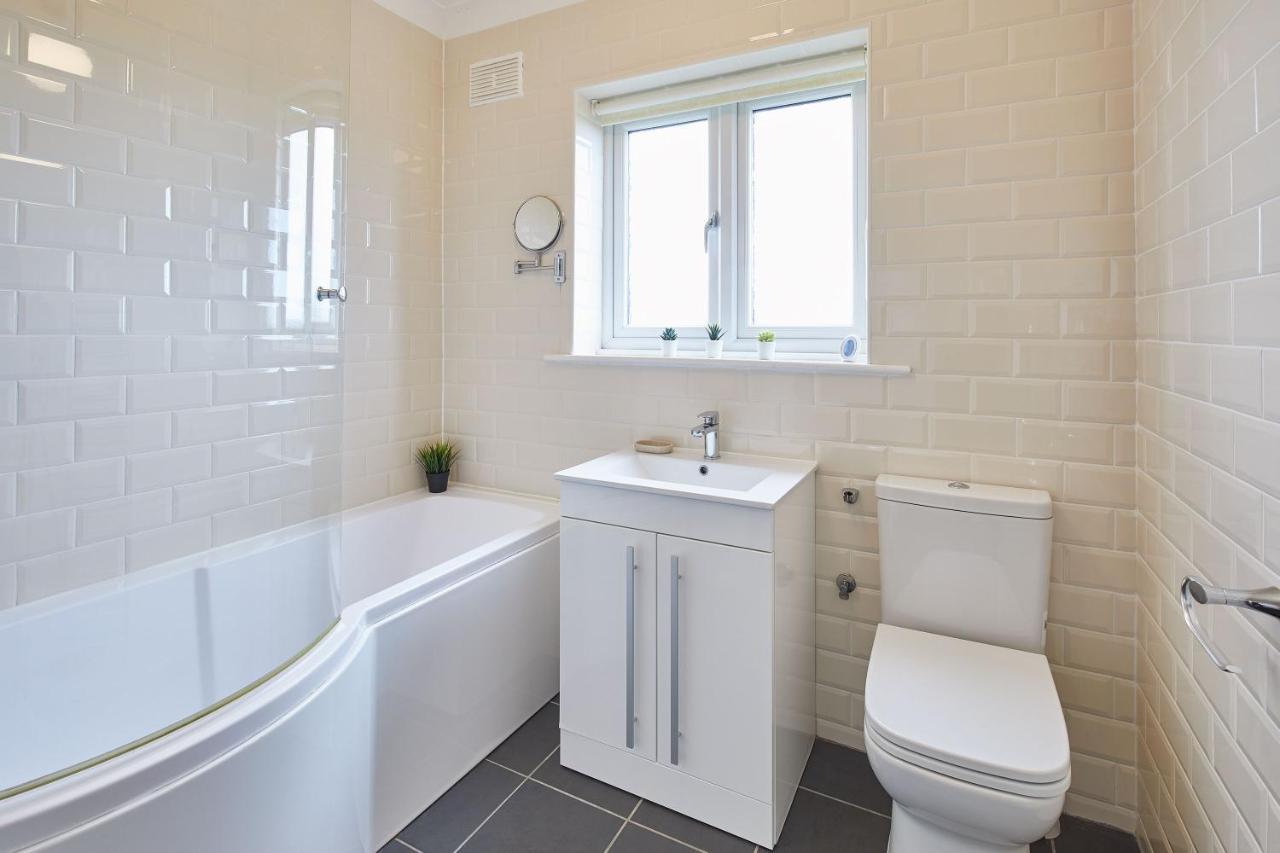 Host & Stay - Coach Cottage Brotton Dış mekan fotoğraf